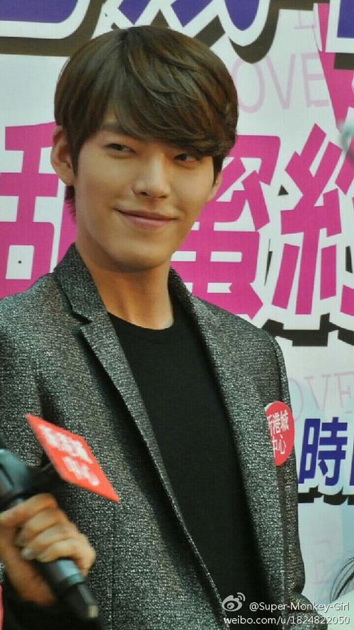 1700 fan hỗn loạn vì tình địch Kim Tan - 8