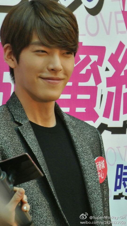 1700 fan hỗn loạn vì tình địch Kim Tan - 9