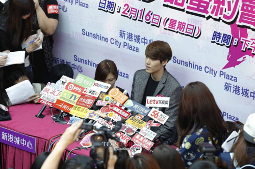 1700 fan hỗn loạn vì tình địch Kim Tan - 18