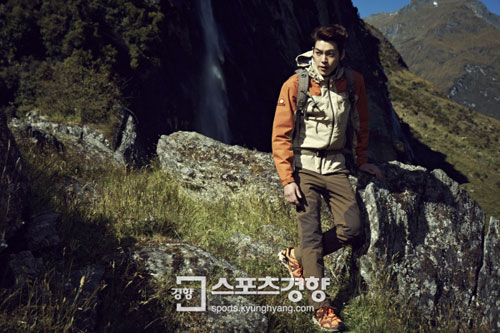 1700 fan hỗn loạn vì tình địch Kim Tan - 4