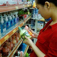 Thị trường - Tiêu dùng - Nhà giàu "xài" đồ ngoại "trả thù" thời khó