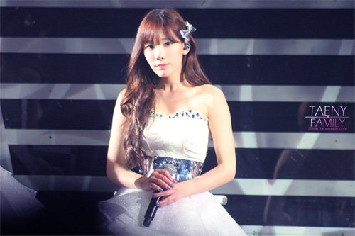 SNSD quậy tung Macau trong sắc hồng - 8