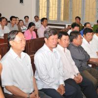 Pháp luật - Hoãn xử các “quan” huyện tiếp tay cát tặc