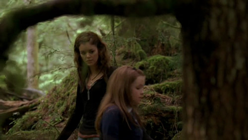 Trailer phim: Beneath - 4