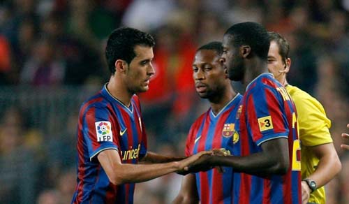 Yaya Toure vs Busquets: Cuộc chiến bản lề - 2