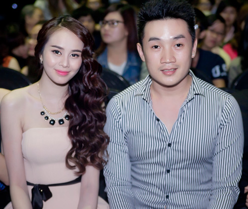 Hot girl Sella Trương khoe vai mềm trắng nõn - 10