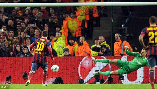 Quan điểm: Barca hưởng penalty là đúng - 4