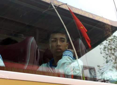 Nụ cười vui vẻ của chiến sỹ trẻ đi "tòng quân" - 10