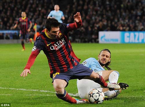 Demichelis thừa nhận “ngây thơ” trước Messi - 1