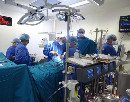 Phẫu thuật khẩn cấp bé 3 tháng tuổi bị bệnh tim - 2