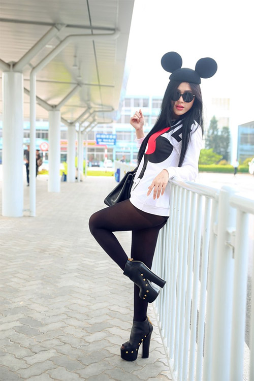 Tuyệt kỹ khoe vòng ba của các ngôi sao - 2