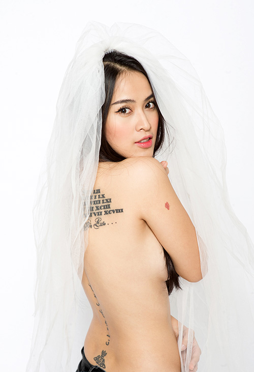 “Ma nữ” Tú Vi bán nude táo bạo - 6