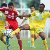 Bóng đá - HV.An Giang - B.Bình Dương: 1-4: Thua là phải thôi!