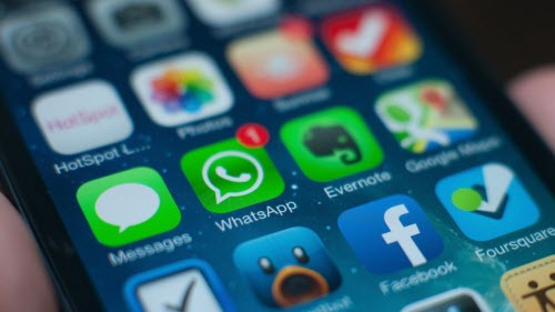 Nghi án Google cạnh tranh mua WhatsApp với Facebook - 1