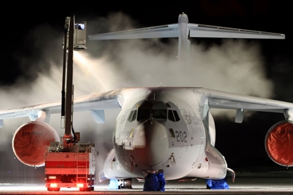 Cận cảnh 10 siêu vận tải cơ lớn nhất thế giới - 9