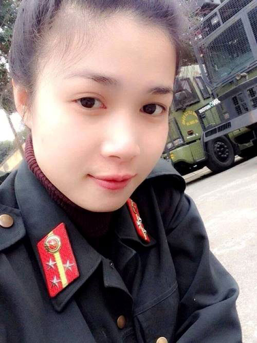 Tình yêu và những nguyên tắc rất... lính - 1