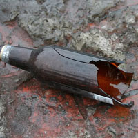 Pháp luật - "Kiều nữ" uống rượu, đập vỡ chai bia đâm CA