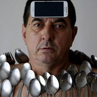 Phi thường - kỳ quặc - Xuất hiện thêm "người nam châm" kỳ lạ