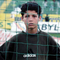 Bóng đá - Ronaldo bị tố từng đánh thầy giáo, bỏ học