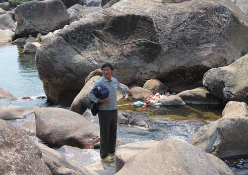 Tận mắt thấy đau thương nơi cầu tử thần Chu Va - 3