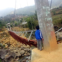 Tin tức trong ngày - Công an vào cuộc vụ lật cầu làm 8 người chết