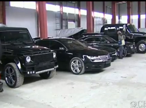 “Choáng”: Tổng thống Ukraina sở hữu 70 chiếc xe “độc” - 1