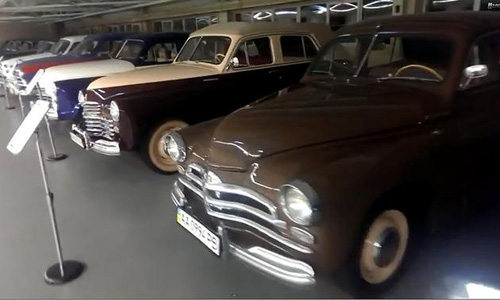 “Choáng”: Tổng thống Ukraina sở hữu 70 chiếc xe “độc” - 14