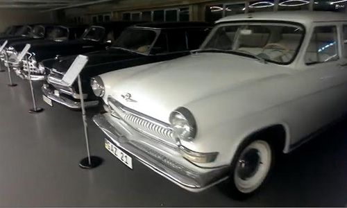 “Choáng”: Tổng thống Ukraina sở hữu 70 chiếc xe “độc” - 10