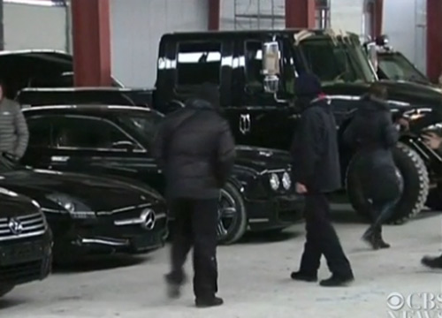 “Choáng”: Tổng thống Ukraina sở hữu 70 chiếc xe “độc” - 11