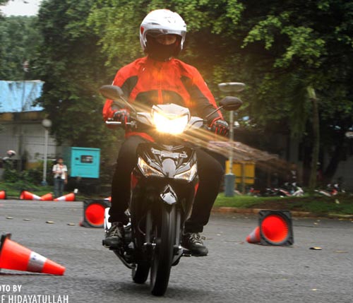 Honda Supra X 125 Fi ra mắt giá 28 triệu đồng - 7