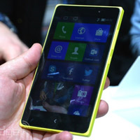 Trên tay Nokia XL chạy Android giá 3,1 triệu đồng