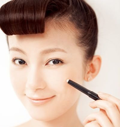 Tuyệt chiêu thổi bay mụn trứng cá - 1