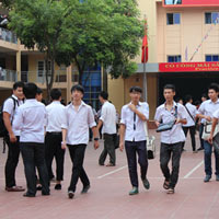 Giáo dục - du học - Hiệu trưởng, HS ủng hộ thi tốt nghiệp 2 ngày