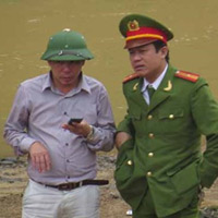 Tin tức trong ngày - Ông trùm gỗ sưa xuất hiện: Lãnh đạo huyện "chối"