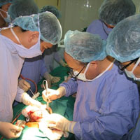 Sức khỏe đời sống - BS kể chuyện nối lại "của quý" cho nam thanh niên