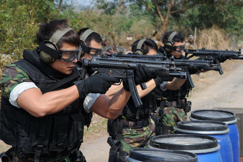 Chân dung xạ thủ trong siêu phẩm Phi Hổ - 2