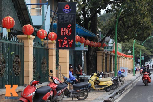 Đèn lồng "lạ" vẫn "đỏ phố, đỏ làng" ở Hà Nội - 19