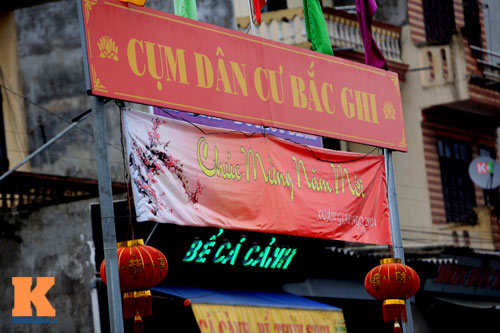 Đèn lồng "lạ" vẫn "đỏ phố, đỏ làng" ở Hà Nội - 18