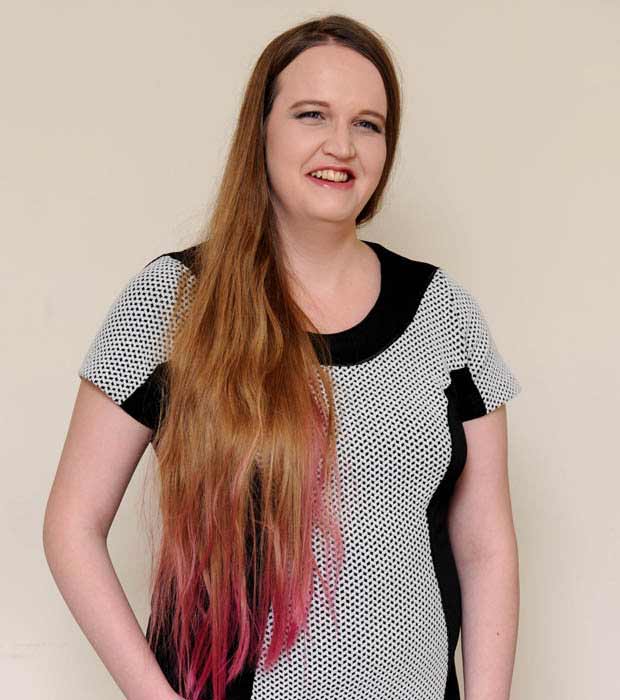 Oái oăm cô gái “lên đỉnh” với 300 người - 2