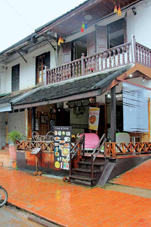 Dạo phố cổ ở Luang Prabang - 4