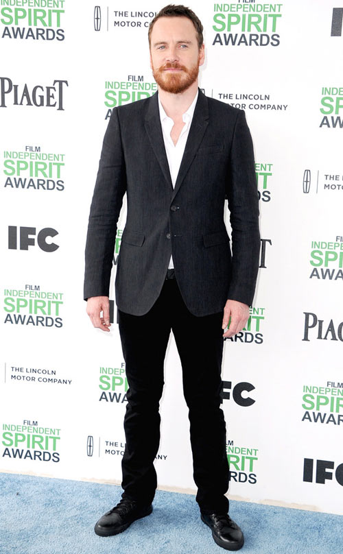 Đôi chân Angelina Jolie lại thành tâm điểm - 7