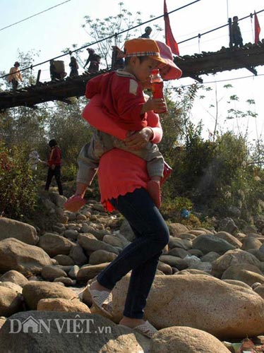 Hội chứng sợ cầu treo ở Lai Châu - 4