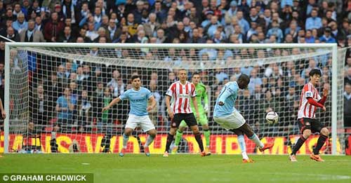 Man City-Sunderland: Khoảnh khắc xuất thần - 1