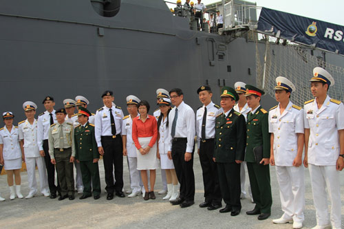 Hải quân Việt Nam - Singapore diễn tập chung - 2