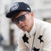 Ca nhạc - MTV - Hồ Quang Hiếu tung MV tình yêu "xuyên không"