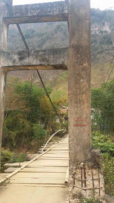 Những chiếc cầu treo "rợn người" hơn cả Chu Va 6 - 4