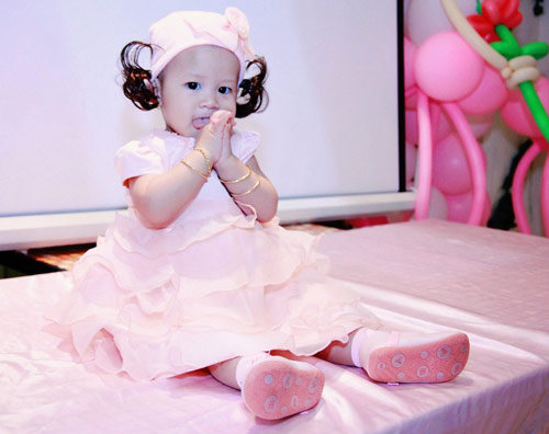 Con gái Vũ Thu Phương hot hơn mẹ - 17