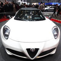 Alfa Romeo 4C Spyder bảnh chọe tại Geneva