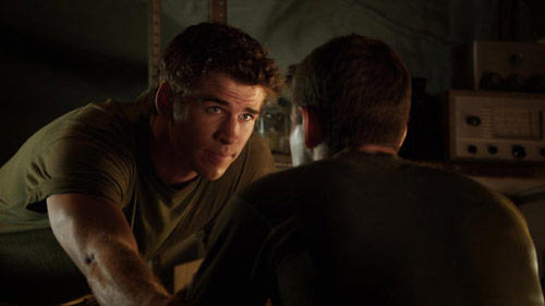 Trailer phim: Love And Honor - 5