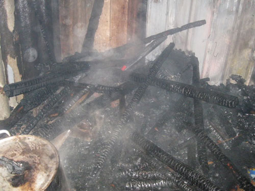 Đun nước tắm, thiêu cháy cả xưởng cơ khí - 1